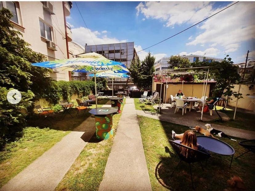 Nordic Hostel N-Box Skopje Zewnętrze zdjęcie