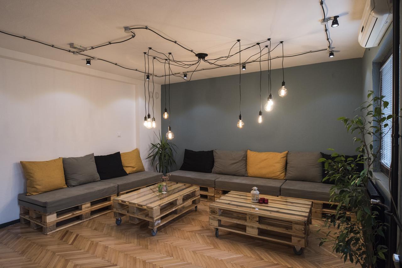 Nordic Hostel N-Box Skopje Zewnętrze zdjęcie